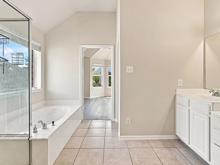 8009 Riverwalk Trl — Photo 22