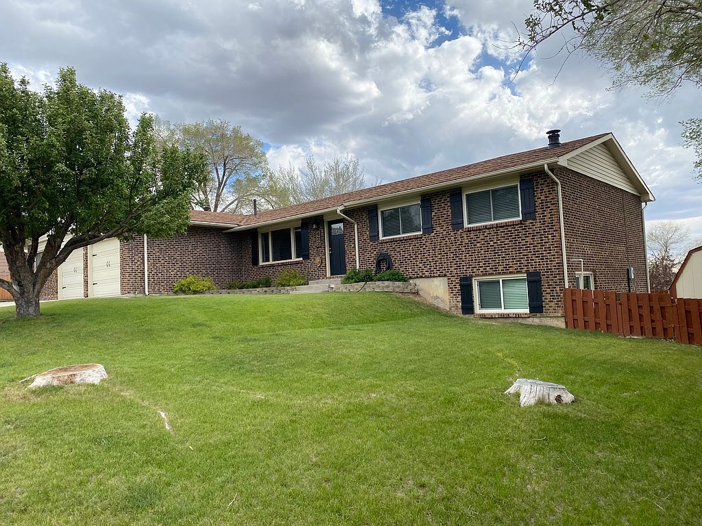 422 Agate St - Property Image