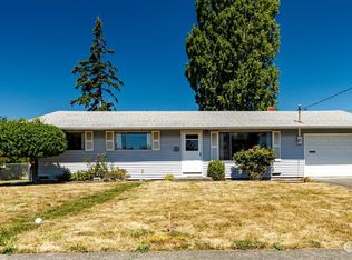 254 SW 10th Ave, Oak Harbor, WA 98277