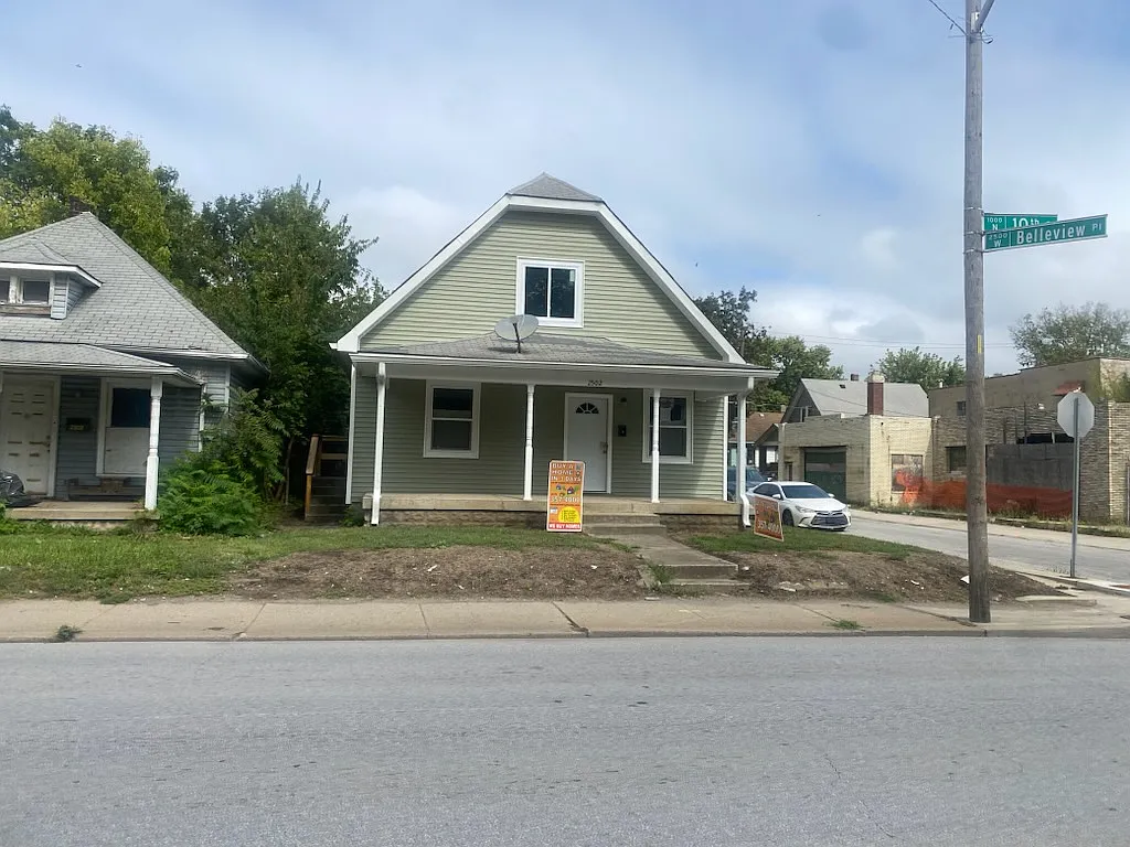3 bed, 791 sqft, $1,099 — Photo 2