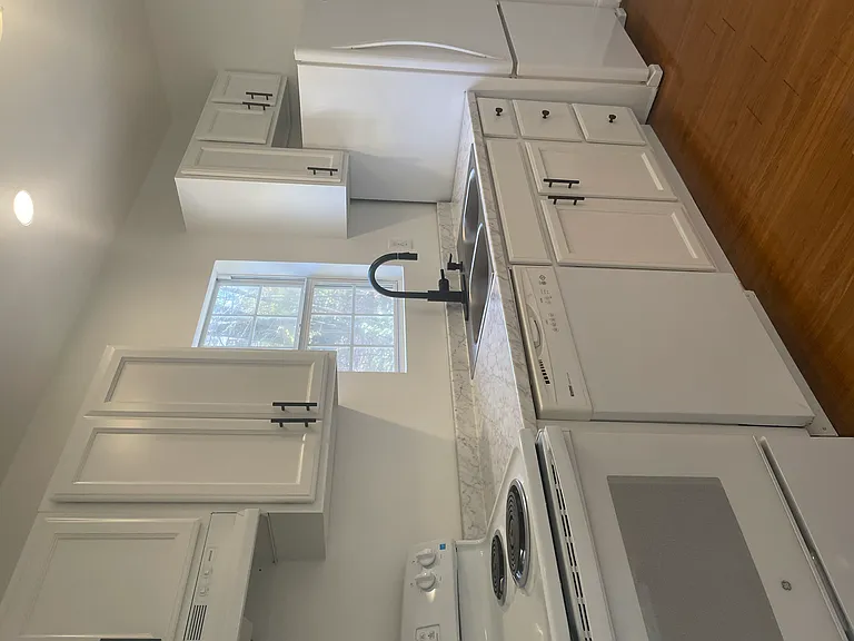 337 Sylvan St — Photo 3