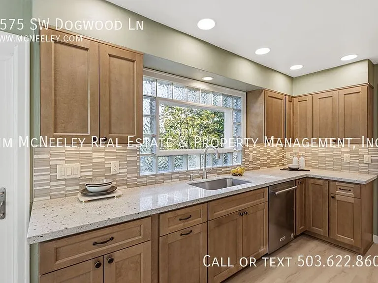 4575 SW Dogwood Ln — Photo 16