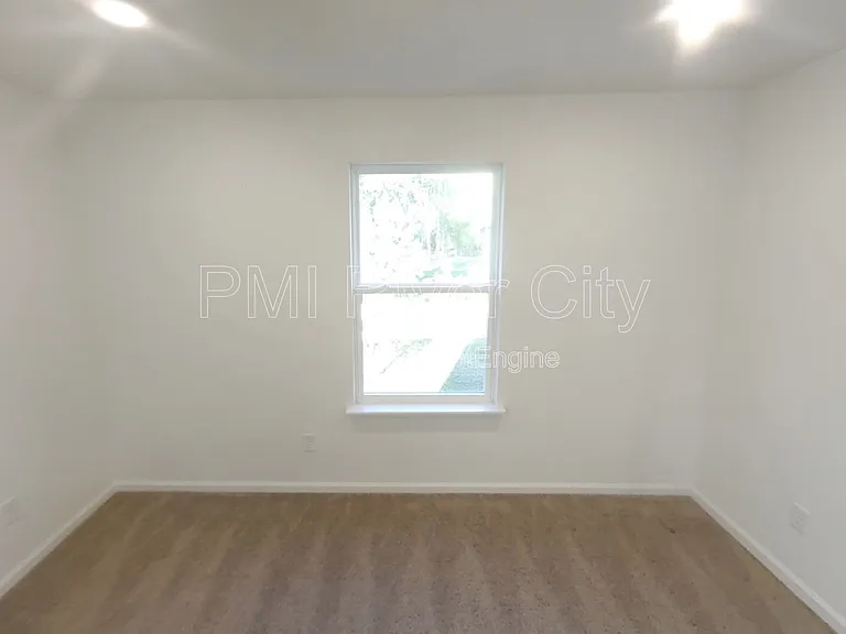 227 Boulder Ln — Photo 19