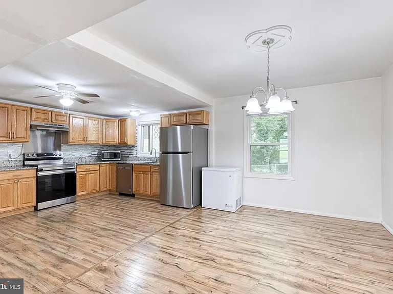 2249 Four Seasons Dr — Photo 10