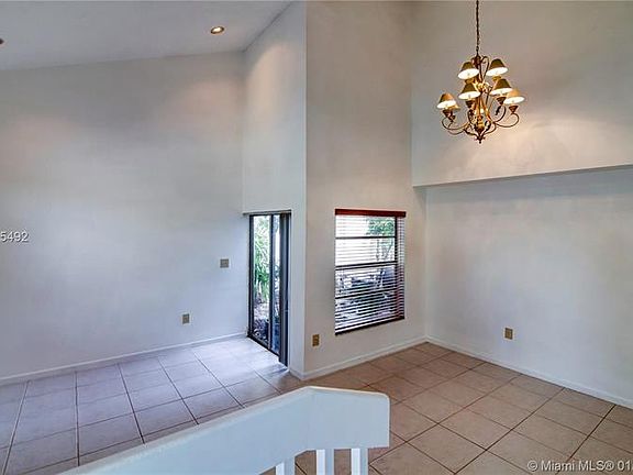 5th image of 13866 Langley Pl