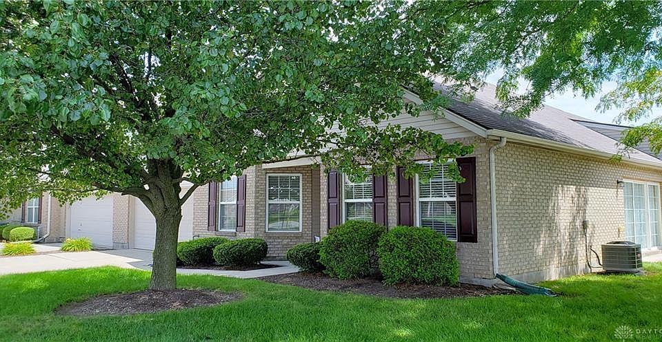 1st image of 4000 Twin Lakes Cir