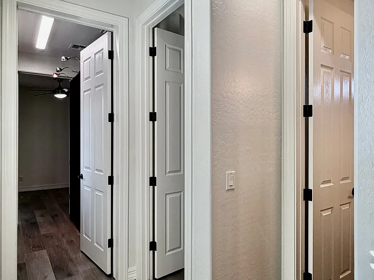 1777 W Ocotillo Rd — Photo 29