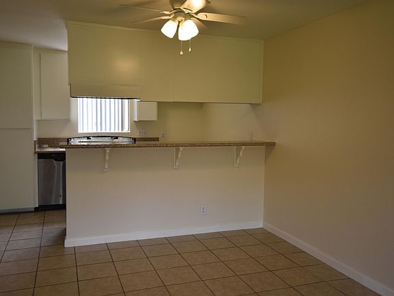 5th image of 1404 Highland Ave APT 4