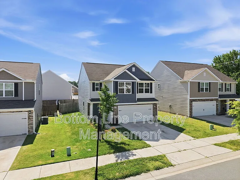 608 Frosty Way — Photo 4