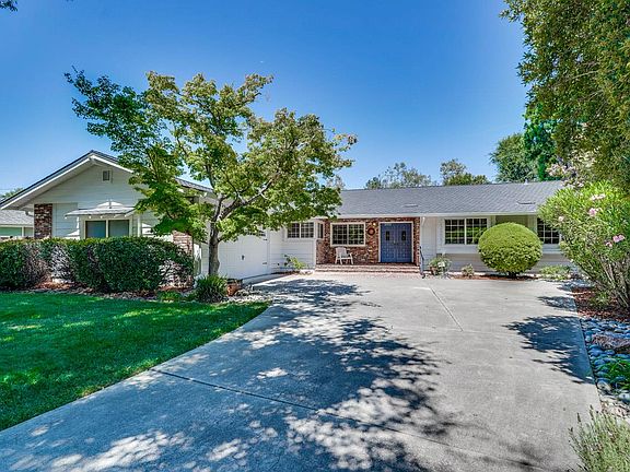 3rd image of 2202 Gunar Dr