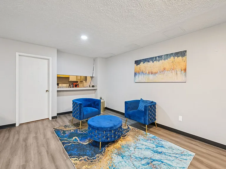Park Place Apartments — Photo 39
