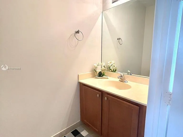 870 Marina Del Ray Ln #3 — Photo 12