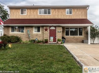 818 Barry Ave, Perth Amboy, NJ 08861