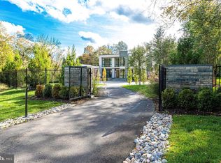 749 Chain Bridge Rd, Mc Lean, VA 22101