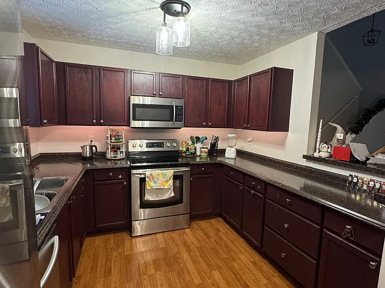 3942 Hay Market Dr — Photo 3