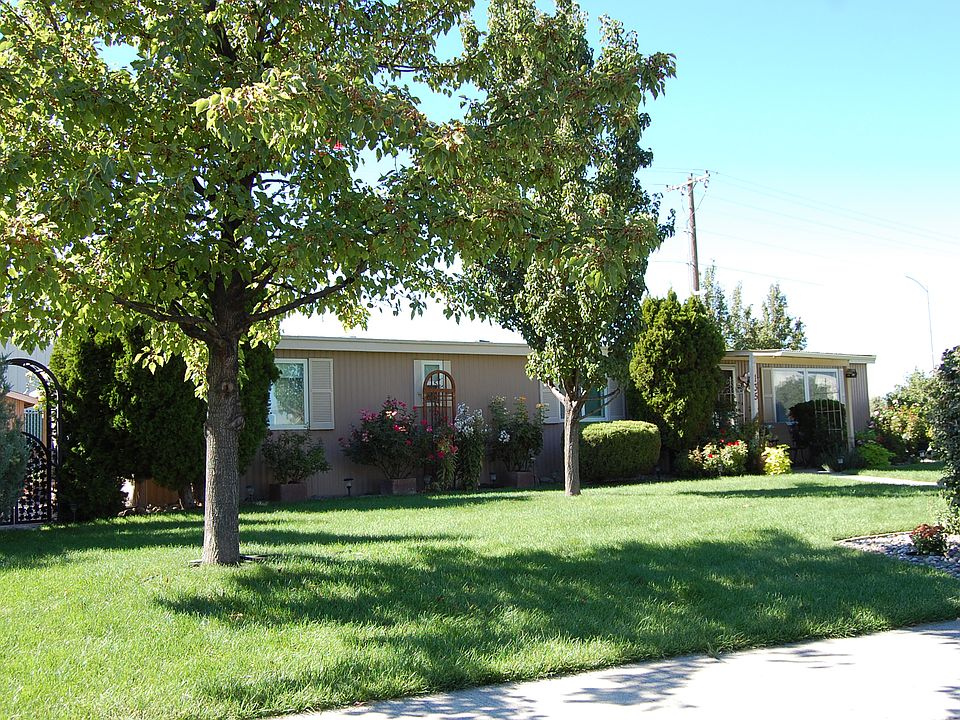 1st image of 7901 W Clearwater Ave Unit 135