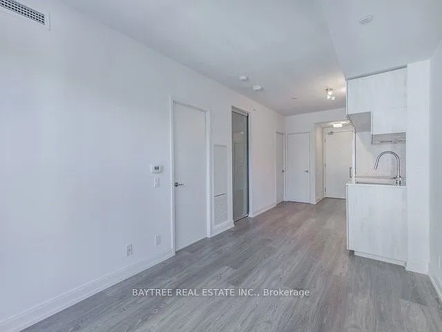 181 Dundas St E #1212 — Photo 3