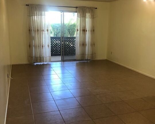 4th image of 23515 Lyons Ave Unit 154