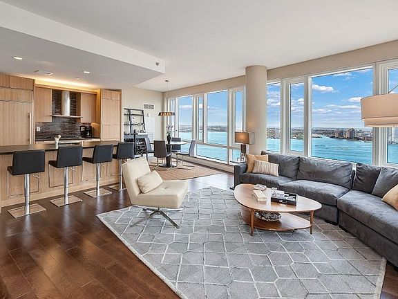 2nd image of 70 Little St W Unit 24C