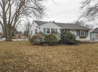 9 Mayflower Dr, Keene, NH 03431