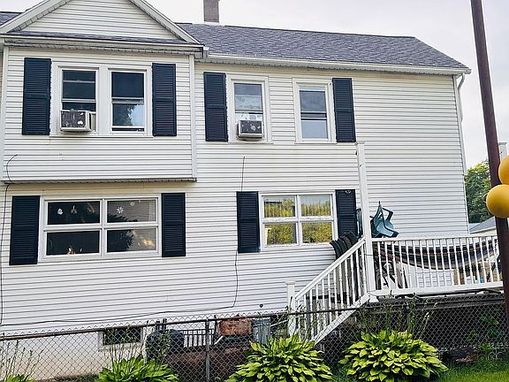 3rd image of 48 Schuler St