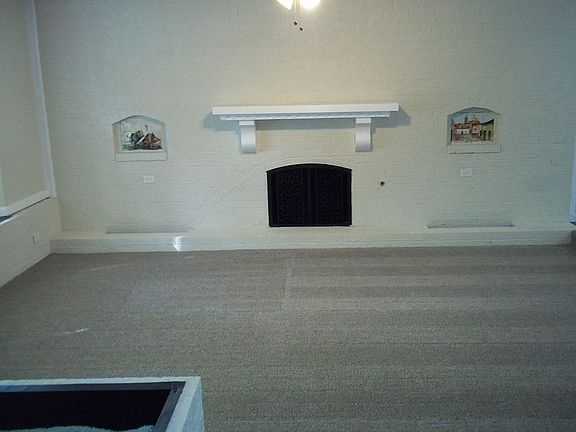 5th image of 7301 Folkstone Dr