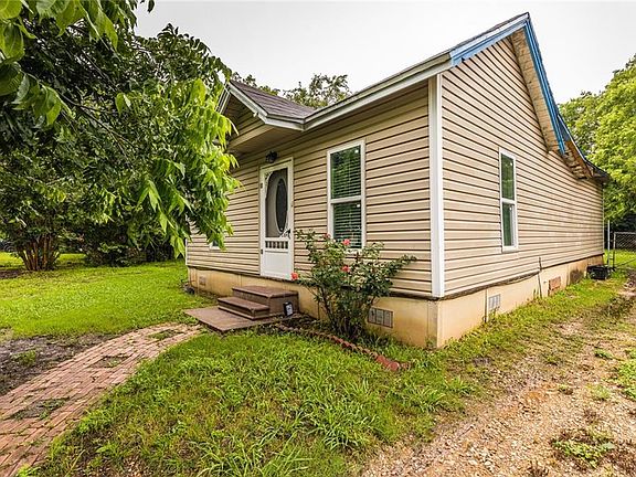 2nd image of 2111 Speight Ave