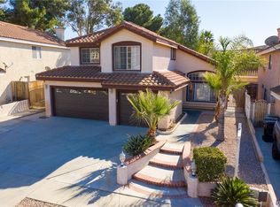 521 Hancock Cir, Corona, CA 92879