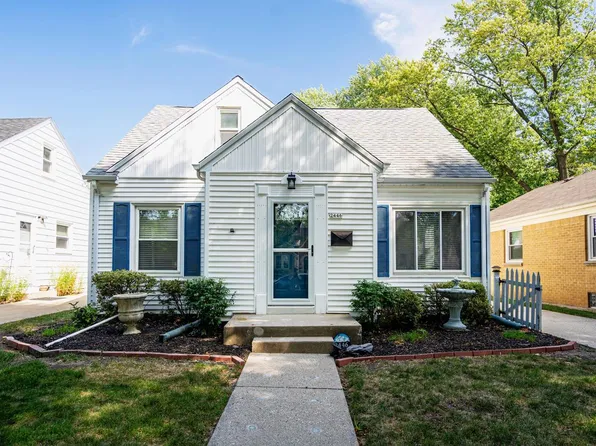 2446 North 84th STREET, Wauwatosa, WI 53226