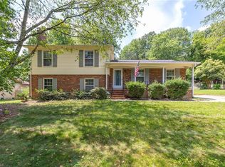 2011 Downing St, Greensboro, NC 27410