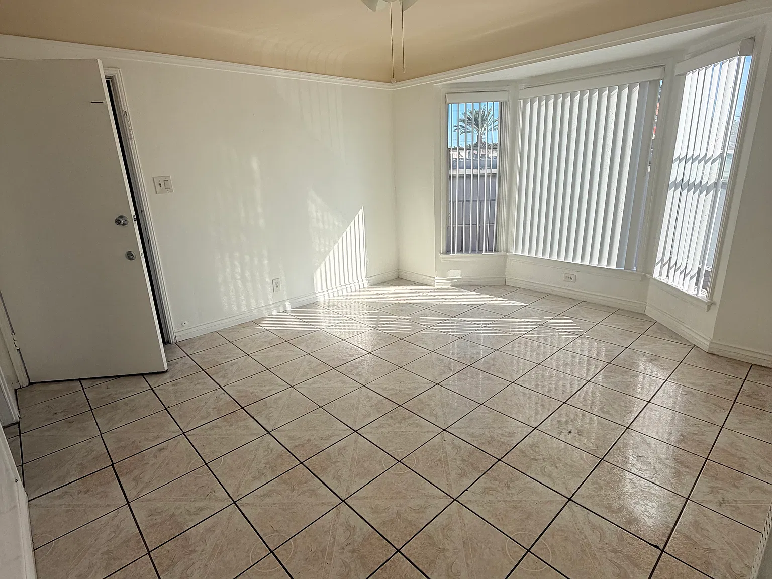 1 bed, $1,700 — Photo 2
