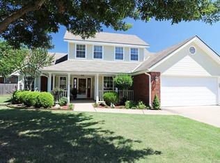 1912 Putnam Dr, Bartlesville, OK 74006