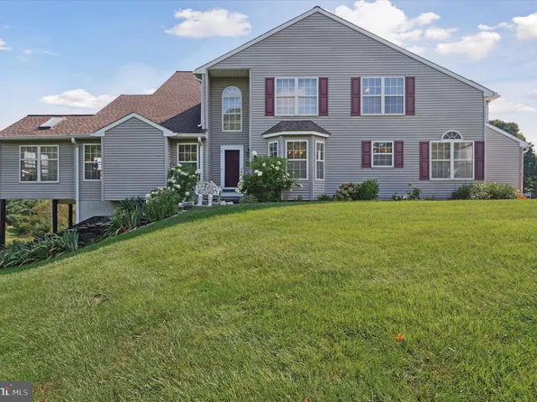 637 Jaeger Cir, West Chester, PA 19382