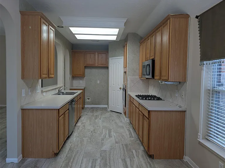 22403 Bellows Bend Dr — Photo 17