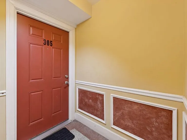 1438 Columbia Rd NW #305 — Photo 3