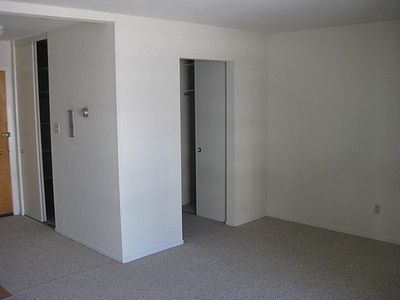 4th image of 233 Parker Ave APT 204