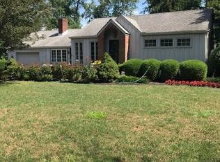 18 Roselawn Ct, Jeffersonville, IN 47130