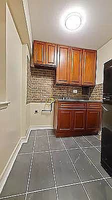5th image of 535 E 21st St #3H