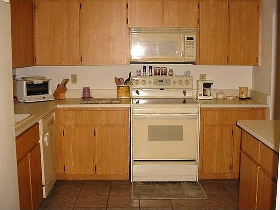 2nd image of 962 Glenmeadow Dr