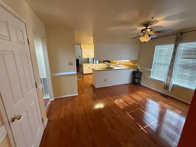 101 Shady Creek Ct — Photo 15
