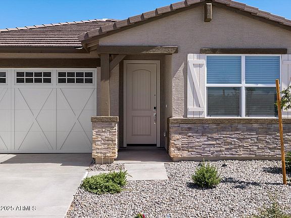 3rd image of 37212 W VERA CRUZ Drive