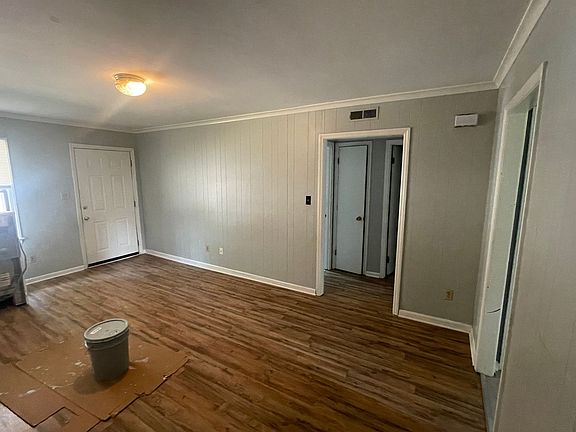 3rd image of 1707 Augusta Cir SE #B