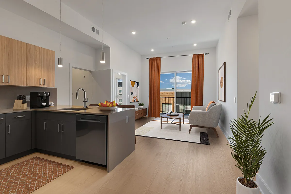 Floor plan 204