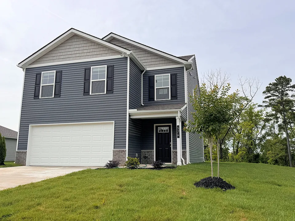574 White Oak Ln