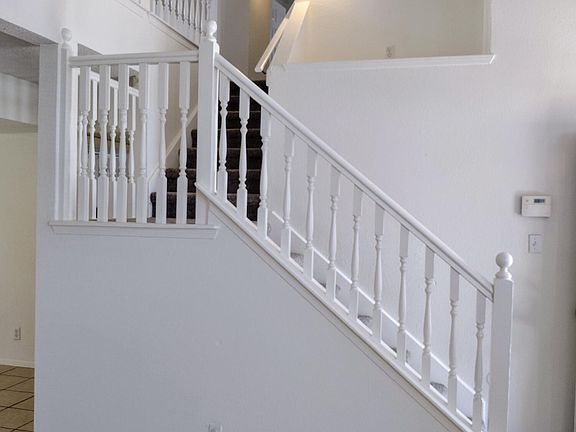 5th image of 4620 Loma Linda Cir