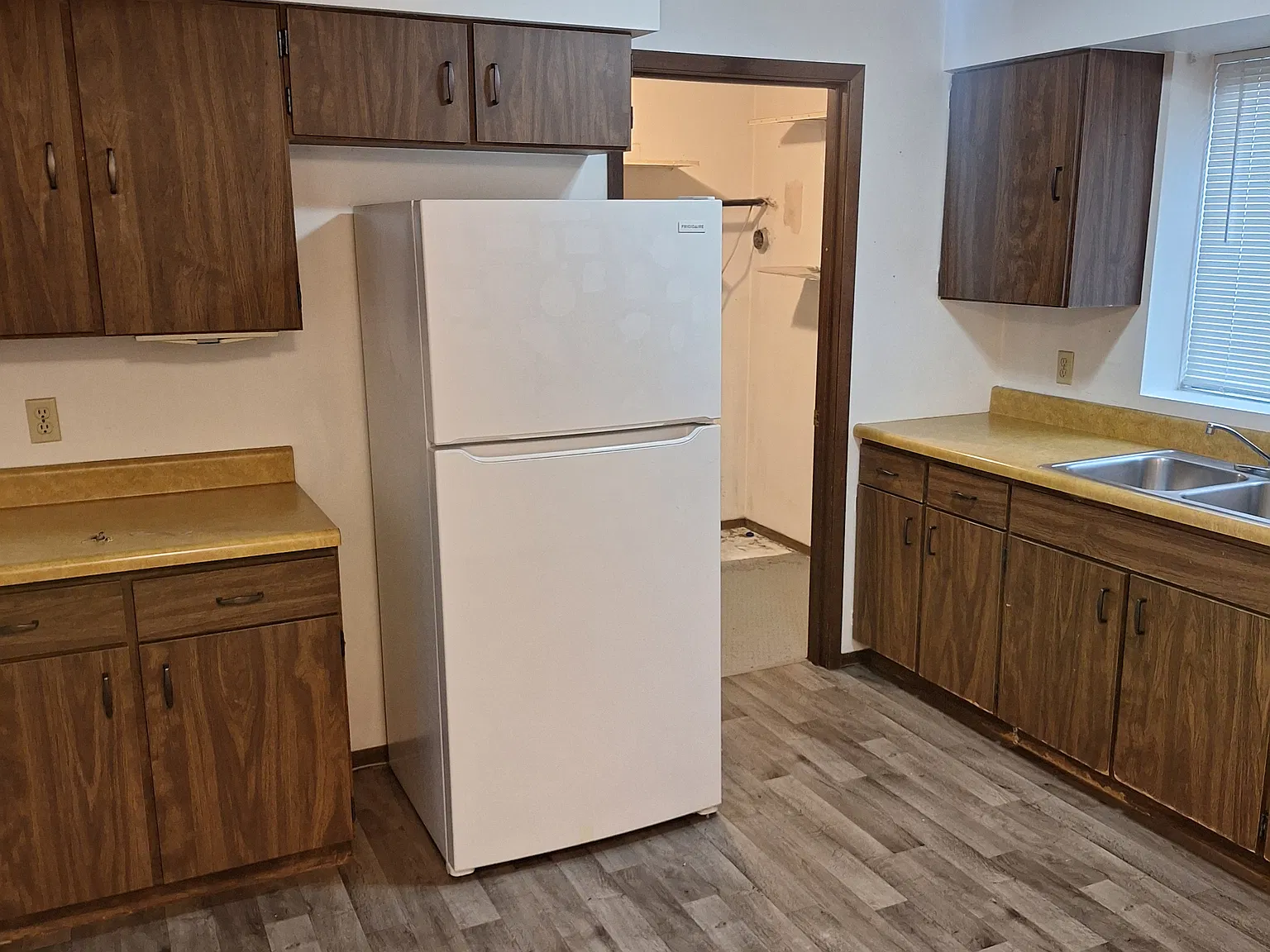 2 bed, $900 — Photo 4