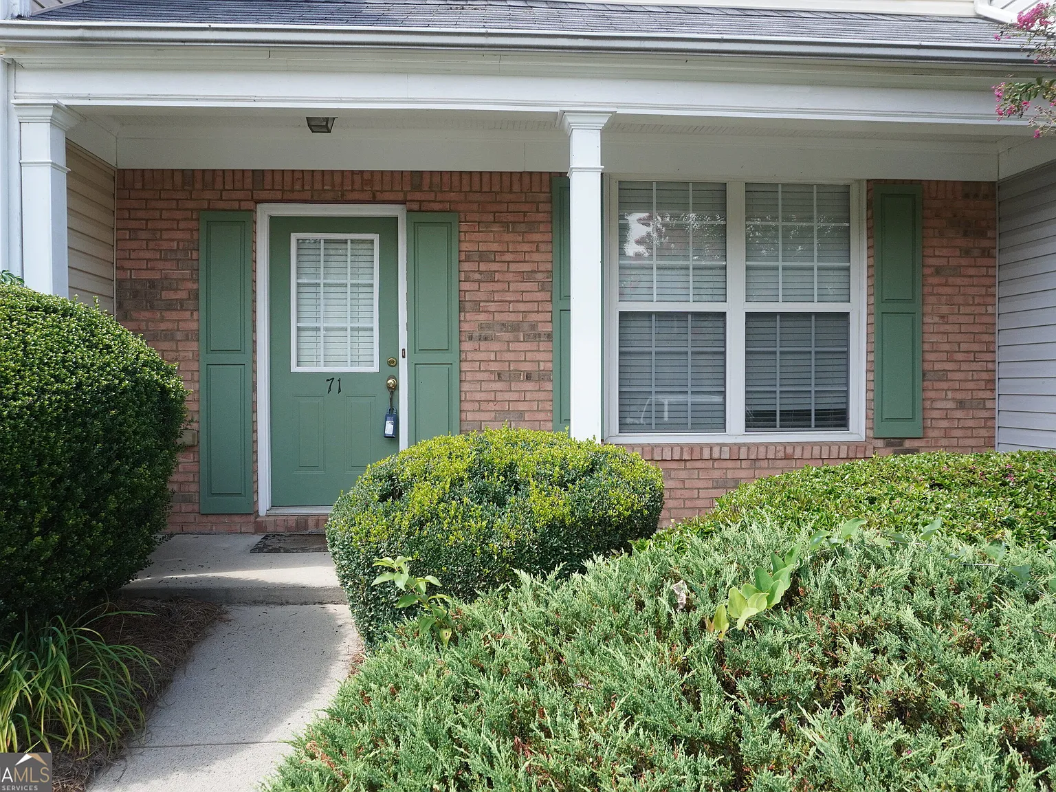 2 bed, 2.5 bath, 1240 sqft, $1,750 — Photo 3