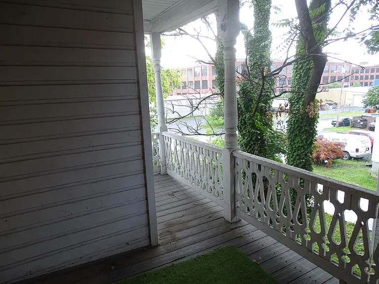 435B Winchester Ave — Photo 34