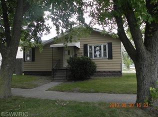 1774 Huizenga St, Muskegon, MI 49442