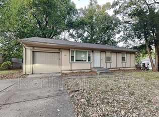 308 Rankin Rd, Independence, MO 64055
